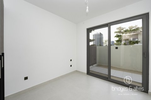 Villa en Dubai, 4 dormitorios, 140.5 m², № 77215 - foto 7