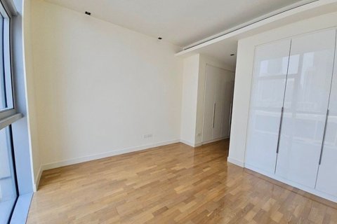 Снять в аренду квартиру в City Walk, Дубай: 4 спальни, 324м², № 69241 - фото 9