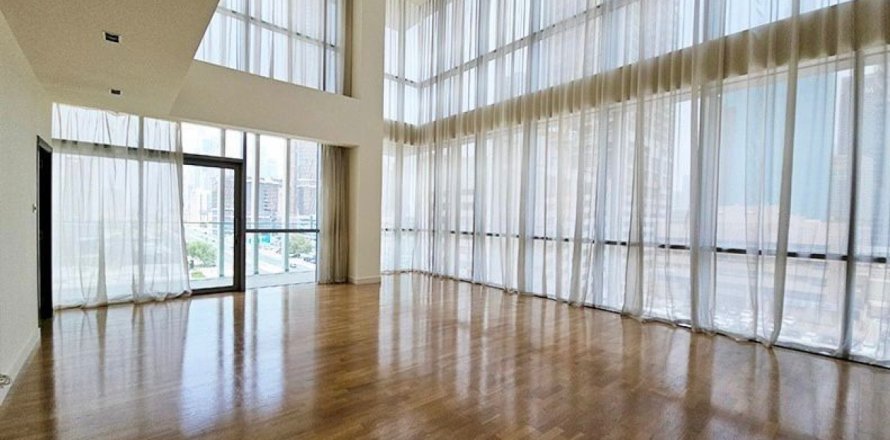 Квартира в City Walk, Дубай, 4 спальни, 324м², № 69241