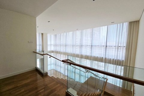 Снять в аренду квартиру в City Walk, Дубай: 4 спальни, 324м², № 69241 - фото 7