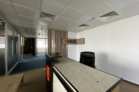 Снять в аренду офис в Sheikh Zayed Road, Дубай: 179.6м², № 42580 - фото 5