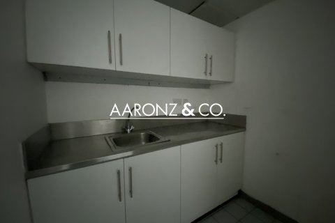 Oficina en Sheikh Zayed Road, Dubai, 180 m², № 42580 - foto 9