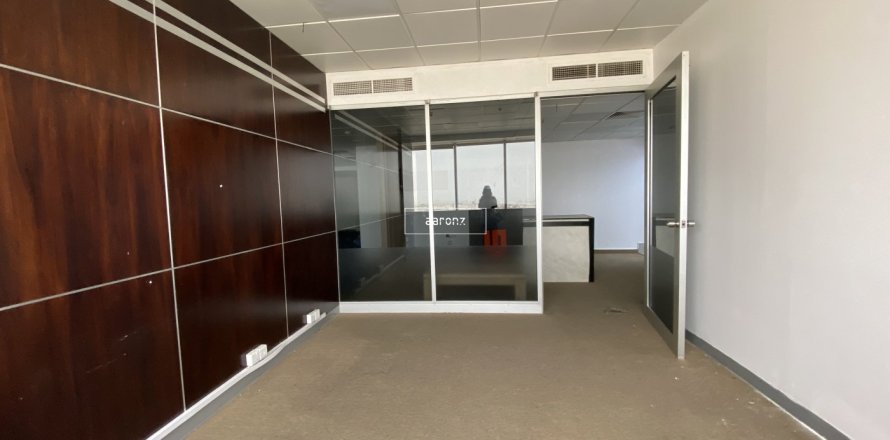 Офис в Sheikh Zayed Road, Дубай, 179.6м², № 42580