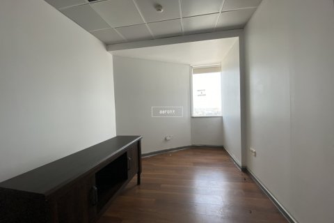 Снять в аренду офис в Sheikh Zayed Road, Дубай: 179.6м², № 42580 - фото 3