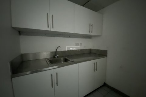 Снять в аренду офис в Sheikh Zayed Road, Дубай: 179.6м², № 42580 - фото 9