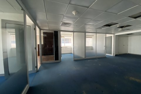 Снять в аренду офис в Sheikh Zayed Road, Дубай: 179.6м², № 42580 - фото 8