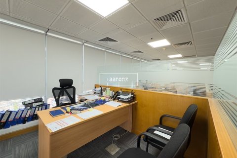 Снять в аренду офис в Джумейра Лейк Тауэрс, Дубай: 456м², № 42579 - фото 7
