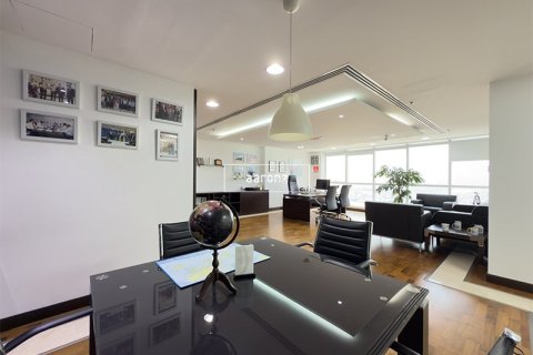 Снять в аренду офис в Джумейра Лейк Тауэрс, Дубай: 456м², № 42579 - фото 10