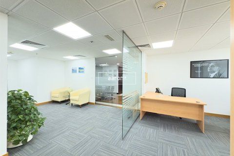 Снять в аренду офис в Джумейра Лейк Тауэрс, Дубай: 456м², № 42579 - фото 14