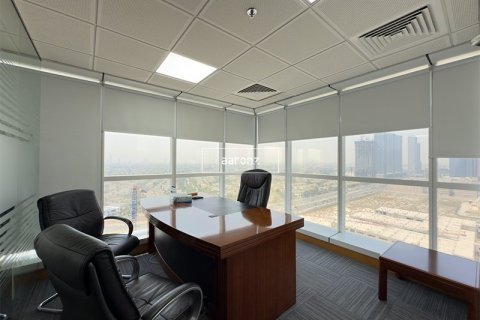 Снять в аренду офис в Джумейра Лейк Тауэрс, Дубай: 456м², № 42579 - фото 17