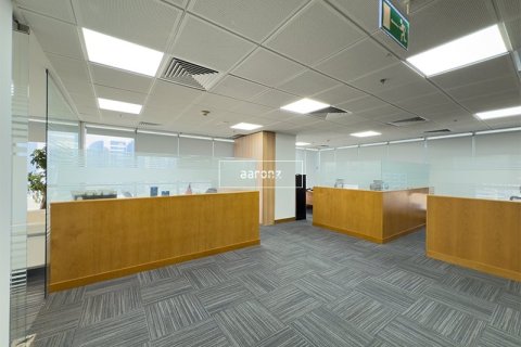 Снять в аренду офис в Джумейра Лейк Тауэрс, Дубай: 456м², № 42579 - фото 15
