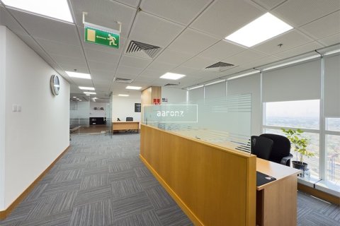 Снять в аренду офис в Джумейра Лейк Тауэрс, Дубай: 456м², № 42579 - фото 16