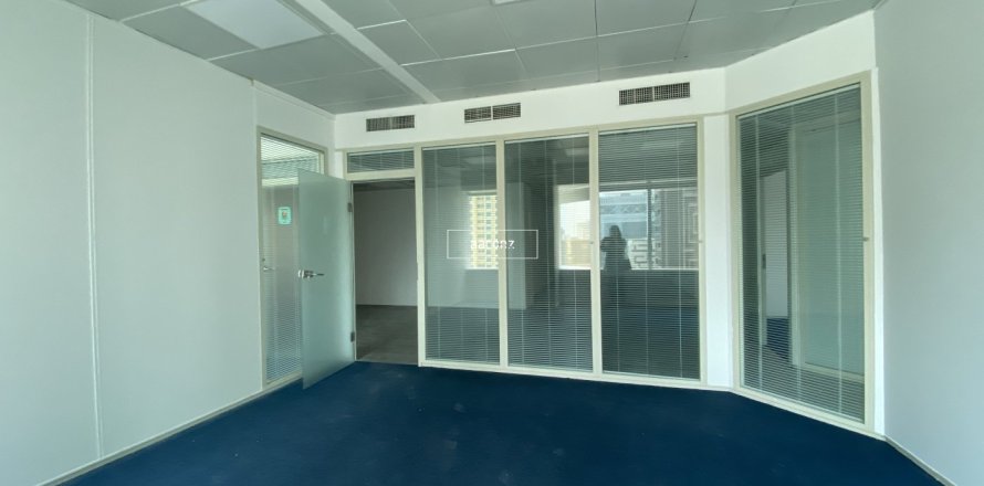 مكتب في Sheikh Zayed Road, دبي 186.1 م² رقم 42561