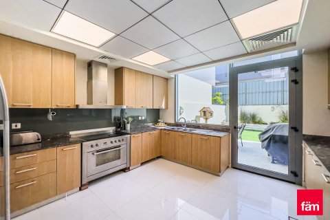 Adosado en Jebel Ali, Dubai, 3 dormitorios, 232.4 m², № 53408 - foto 28