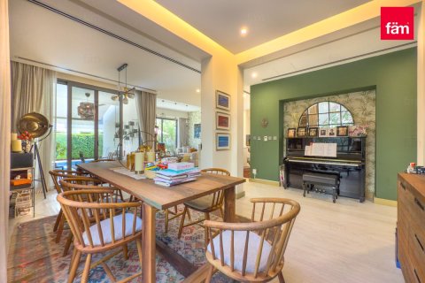 Villa in Dubai Hills Estate, Dubai 3 bedrooms, 327.3 sq.m. № 89585 - photo 8