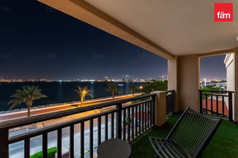 Apartment in Palm Jumeirah, Dubai 2 bedrooms, 164.3 sq.m. № 89579 - photo 23