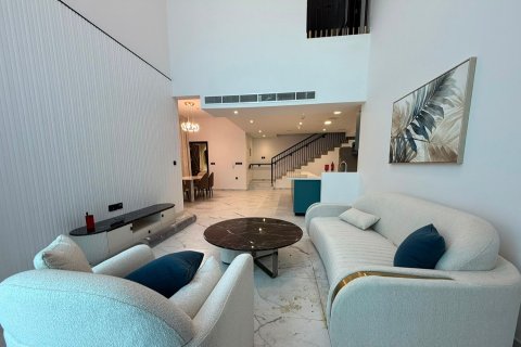 Apartment in Dubai Science Park, Dubai 3 bedrooms, 219.25 sq.m. № 142123 - photo 6