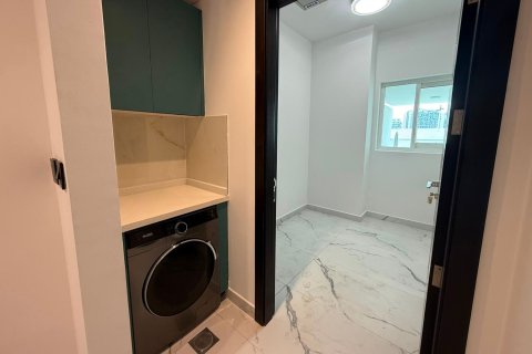 Apartment in Dubai Science Park, Dubai 3 bedrooms, 219.25 sq.m. № 142123 - photo 21