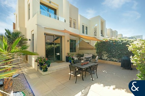 Villa in Mira Oasis, Reem, Dubai 3 bedrooms, 208 sq.m. № 98680 - photo 23