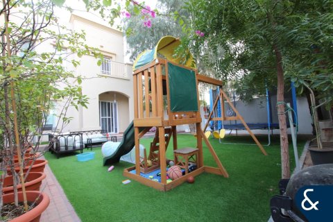 Villa à Springs 11, The Springs, Dubai, 2 chambres, 167 m², № 98671