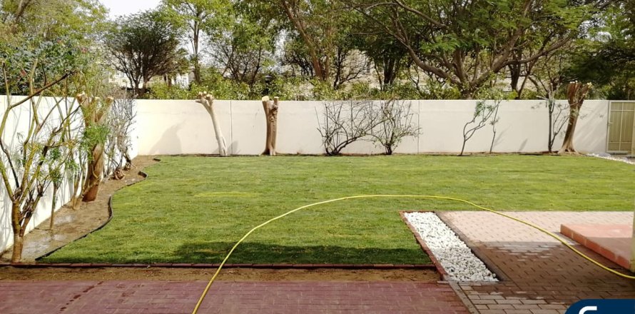 Villa en The Springs, Dubai, 3 dormitorios, 210 m², № 98673