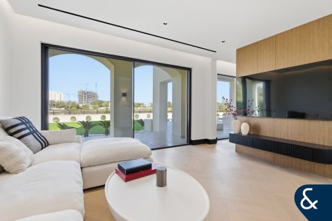 Villa in Arabian Ranches, Dubai 7 bedrooms, 650 sq.m. № 98678 - photo 12