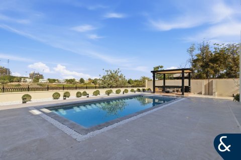 Villa in Arabian Ranches, Dubai 7 bedrooms, 650 sq.m. № 98678 - photo 30