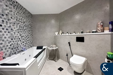 Apartment in Shoreline Apartments, Palm Jumeirah, Dubai 2 bedrooms, 147 sq.m. № 98679 - photo 8