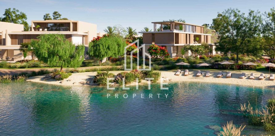 Villa in Dubai Land, Dubai 5 bedrooms, 529 sq.m. № 141210