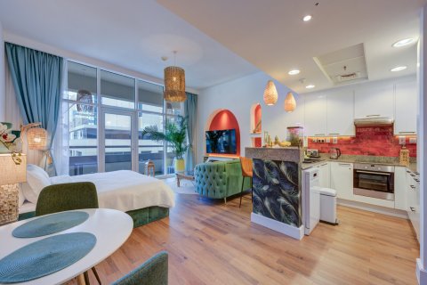 Квартира в Бизнес-Бэе, Дубай, студия, 61м², № 96986