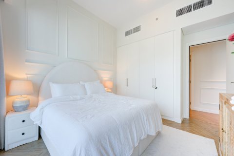 Купить квартиру в Дубае: 2 спальни, 105м², № 96983 - фото 9