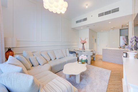 Квартира в Дубае, 2 спальни, 105м², № 96983