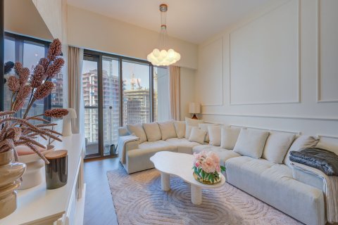 Купить квартиру в Дубае: 2 спальни, 105м², № 96983 - фото 2