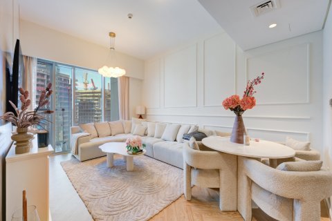 Купить квартиру в Дубае: 2 спальни, 105м², № 96983 - фото 3