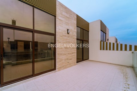 Villa en Wadi Al Safa 3, Dubai, 4 dormitorios, 389 m², № 96993 - foto 16