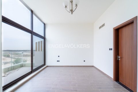 Villa en Wadi Al Safa 3, Dubai, 4 dormitorios, 389 m², № 96993 - foto 11