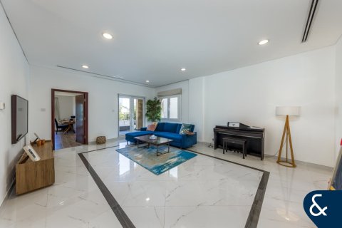 Снять в аренду таунхаус в Green Community Motor City, Motor City, Дубай: 4 спальни, 454м², № 79153 - фото 9