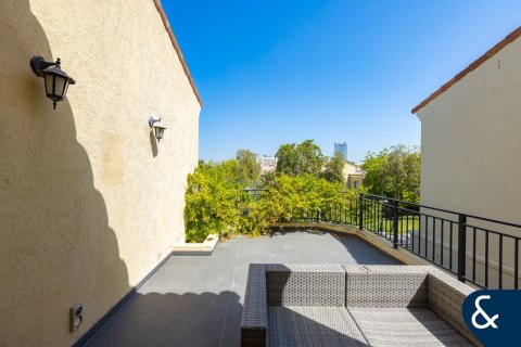 Снять в аренду таунхаус в Green Community Motor City, Motor City, Дубай: 4 спальни, 454м², № 79153 - фото 10