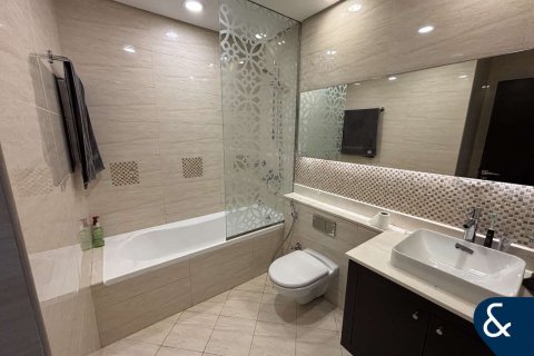 Apartment in Downtown Dubai (Downtown Burj Dubai), Dubai 2 bedrooms, 128 sq.m. № 79136 - photo 11