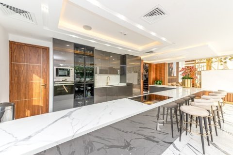 Villa à Palm Jumeirah, Dubai, 6 chambres, 1449 m², № 3757 - photo 7
