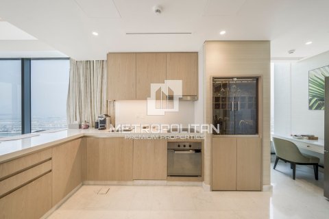 Apartment in The Palm Tower, Palm Jumeirah, Dubai 1 bedroom, 99 sq.m. № 3750 - photo 14