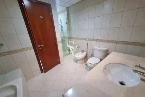 Apartment in Motor City, Dubai 3 bedrooms, 202 sq.m. № 68591 - photo 18