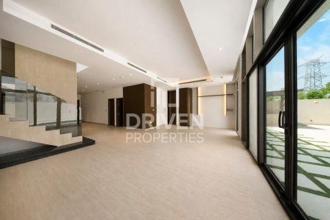 Villa in District One, Mohammed Bin Rashid City, Dubai 4 bedrooms, 569.96 sq.m. № 143226 - photo 3