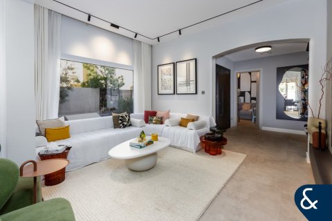 Villa à Arabian Ranches, Dubai, 4 chambres, 253 m², № 75591 - photo 4