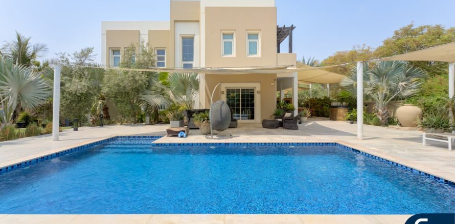 Villa à Rahat, Mudon, Dubai, 5 chambres, 535 m², № 75595