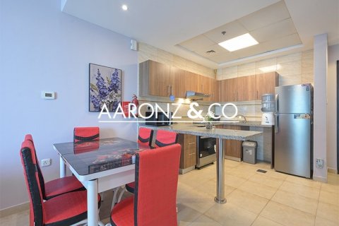 Снять в аренду квартиру в Джумейра Лейк Тауэрс, Дубай: 1 спальня, 67м², № 95372 - фото 9