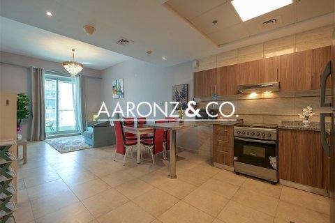 Снять в аренду квартиру в Джумейра Лейк Тауэрс, Дубай: 1 спальня, 67м², № 95372 - фото 7