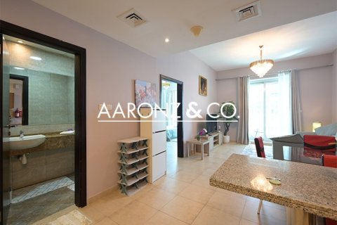 Снять в аренду квартиру в Джумейра Лейк Тауэрс, Дубай: 1 спальня, 67м², № 95372 - фото 3