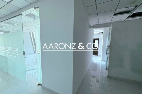 Office in Business Bay, Dubai 177 sq.m. № 95373 - photo 18