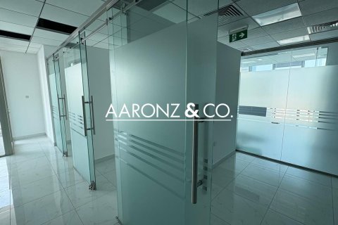 Oficina en Business Bay, Dubai, 177 m², № 95373 - foto 6